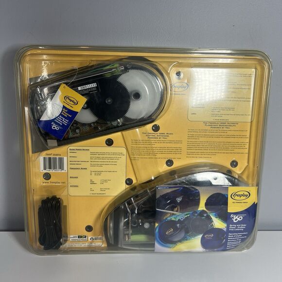 Self Powered Energy Wind Up S360 Radio & 2020 Flashlight By Freeplay NEW - Picture 6 of 8